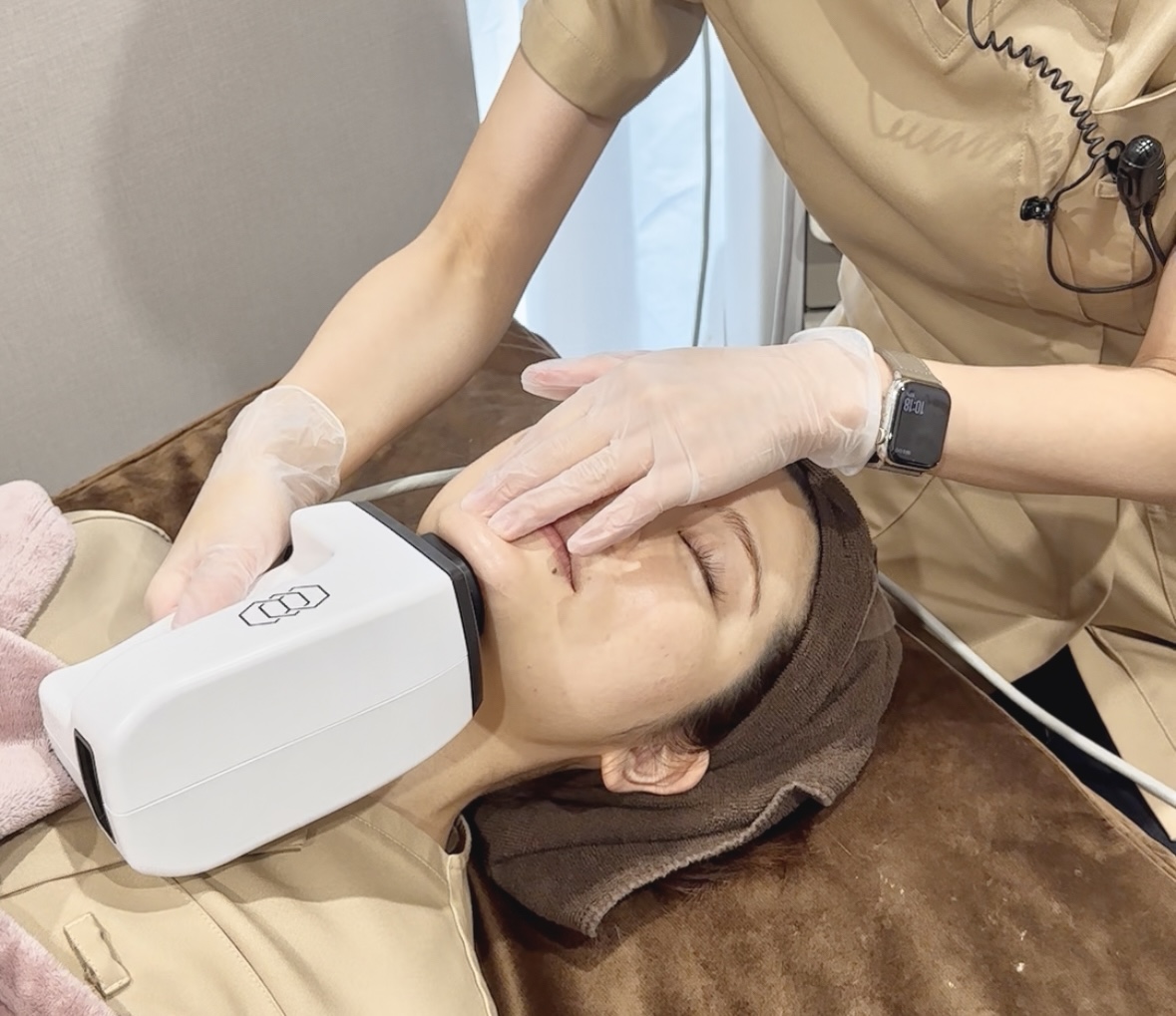 医師の指示に基づく、トレーニングを積んだ看護師が照射